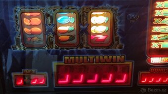 Prodám funkční výherní automat Criss Cross cash - 3