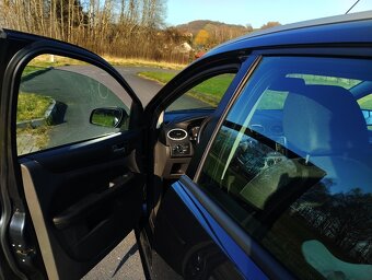 Ford Focus mk2 1.6 74 kW combi - 3