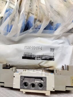 SMC 5/2-cestný elektromagnetický ventil SY5260-5YO-01F-Q - 3