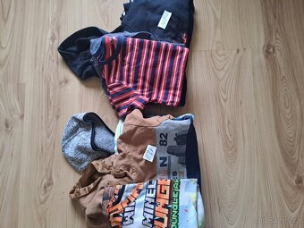 Detska mikina 2 kusů +trička. (128sm) - 3