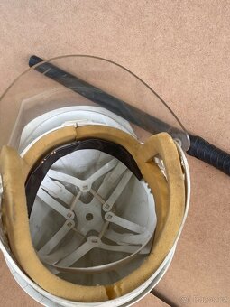 Helma přilba zásahových jednotek snb,vb,policie,obušek - 3