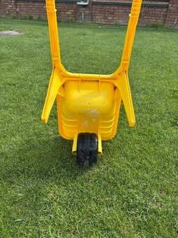 Dětské plastové zahradní kolečko a sekačka - 3