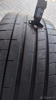 Prodám 2 x letní pneu Goodyear 245/40/21 - 3