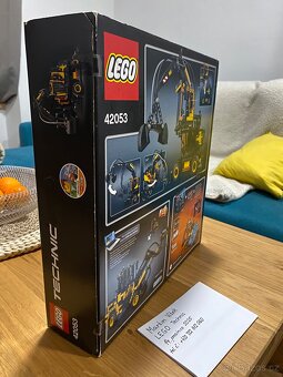 LEGO Technic 42053 Volvo EW 160E - 3