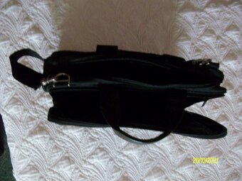 BRAŠNA NA NOTEBOOK HP - 3