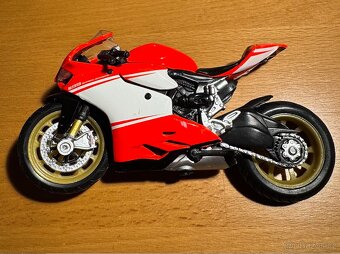 Ducati 1199 Závodní Motorka Model - 3