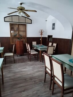 Pronájem zařízené restaurace v centru města - 3