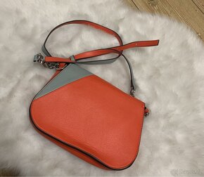 Nová crossbody kabelka Calvin Klein - 3