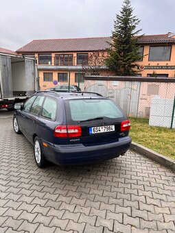 Volvo v40 - 3