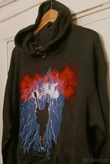 MIKINA AC/DC (vel.XL) - Nabízím novou mikinu slavné skupiny. - 3
