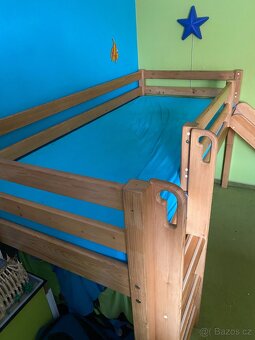 Vyvýšená postel Domestav Masiv s klouzačkou - 3