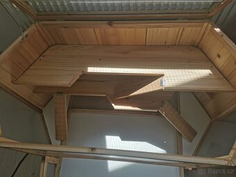 Dřevěná klec pro hlodavce + vybavení – 3 500 Kč - 3