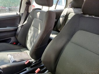 Škoda Fabia 1.4i 16v ,74kw, FASELIFT,117tis km najeto - 3