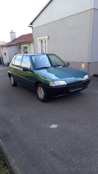 Peugeot 106. 1.0i 33kW - 3