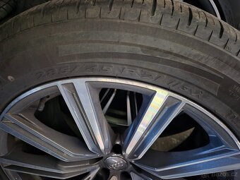 Originál AUDI Q8 R21 alu 285/45 R21 5x112 letní - 3