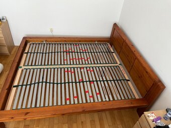 Rám manželské postele masiv, rošty zdarma - 3