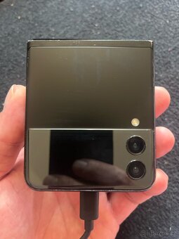 Samsung Galaxy Zflip 3 + Galaxy Watch 5 Pro - 3