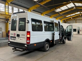 Iveco Daily minibus 20 míst irisbus - 3