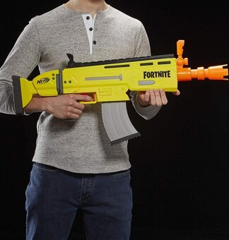 Nerf Supersoaker Risky Reeler - 3