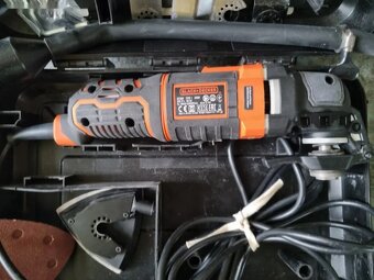 Multibruska oscilační Black-Decker MT300KA - 3