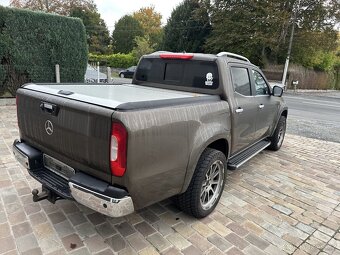 Mercedes Benz x 240d - 3