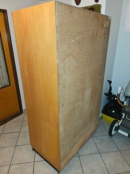 Skříň 80. Léta - 3