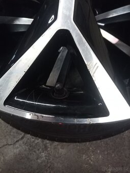 VW UP GTI  Originálňí Alu disk, kolo - 3