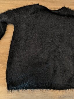 Dámské svetry vel. M - 3