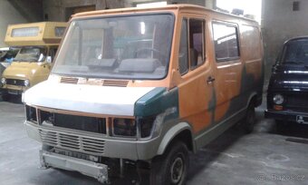 MERCEDES-BENZ 207D....208D - 3