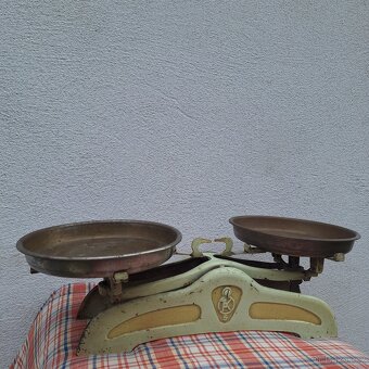 Staré kuchyňské váhy - 3