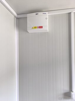 Obytný kontejner 6x2,4 smontovaný vč. elektro a revize - 3