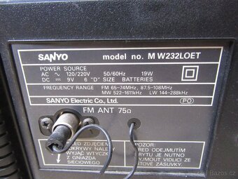Nabízím retro radio Sanyo. Radio hraje. Přehrávání MC kazet - 3