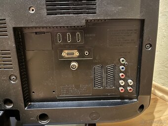 LCD 26" televize Sony Bravia KDL-26S4000 - 3