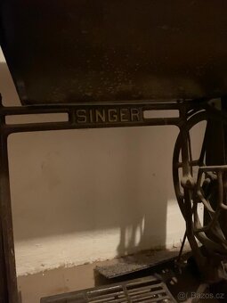 Starožitný šicí stroj SINGER - 3