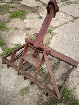 Vidle, kleště, drapák UNHZ-750 a DH-112 - 3