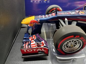 F1 RED BULL RB9 WEBBER GP BRAZILIE 2013 MINICHAMPS 1:18 - 3