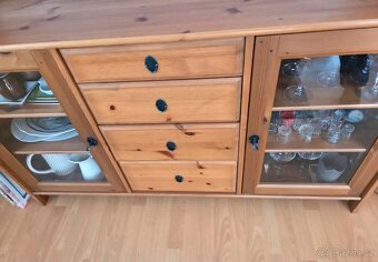 IKEA LEKSVIK PŘÍBORNÍK - VITRÍNA - 3