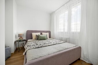 Moderní byt 2+kk po kompletní rekonstrukci v Neratovicích - 3
