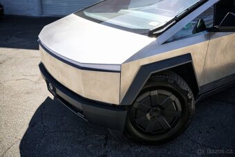 2024 Tesla Cybertruck Crew Cab AWD 123 kWh - 3