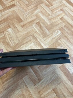 Playstation 4 Pro 1TB + 4 hry - 3