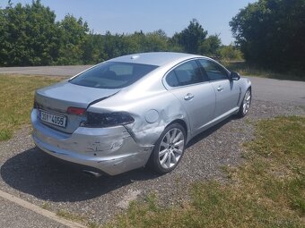 Jaguar XF 3.0i V6 - 3