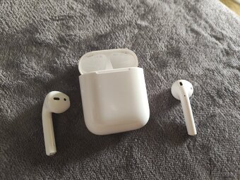Apple AirPods 2019 2. generace - 3