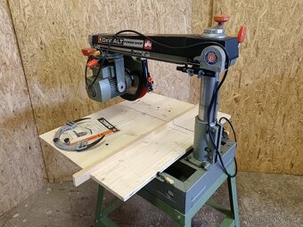 Radiální pila, zkracovací pila, pila DEWALT, pokosová pila - 3