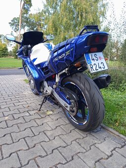 Honda CBR 600f - 3