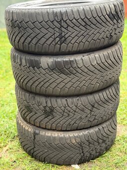 Prodam sady zimni pneu Continental 205/55r16 - 3