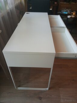 Psací stůl Ikea Micke bílý - 3