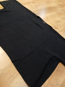 Dámský volný vlněný svetr COS vel. uni - 3