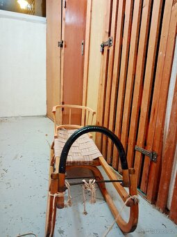 Dětské saně s opěrátkem - 3