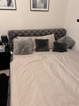 Manželská postel KARE Design - 3