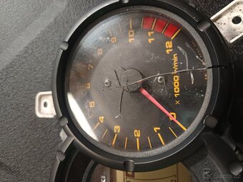 budiky v strom 650 2004 - 2011 tachometer - 3